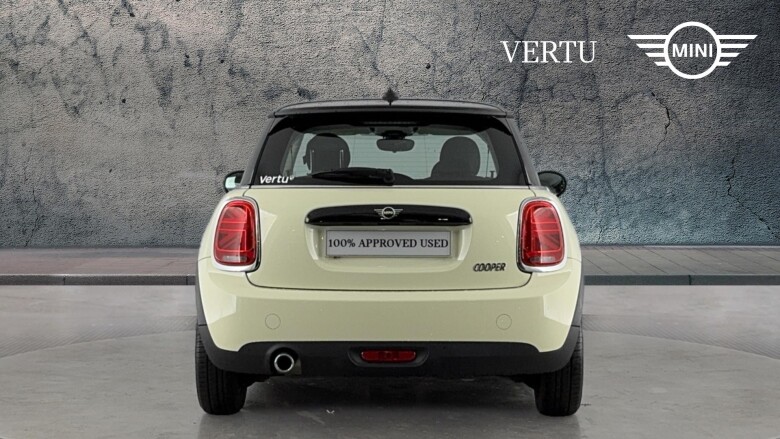 MINI Hatchback 1.5 Cooper Classic II 3dr Petrol Hatchback